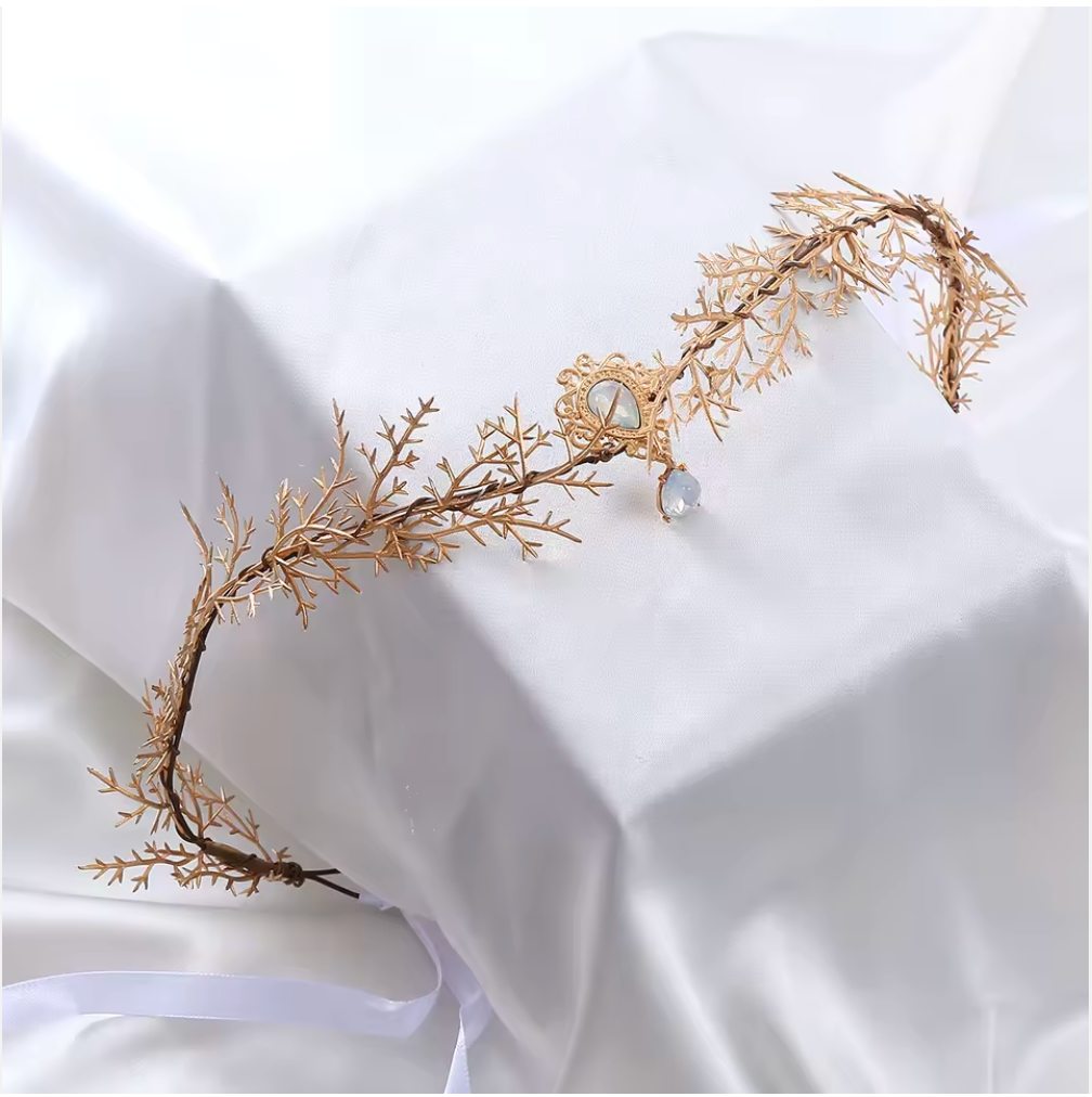 special piece from Liora crown